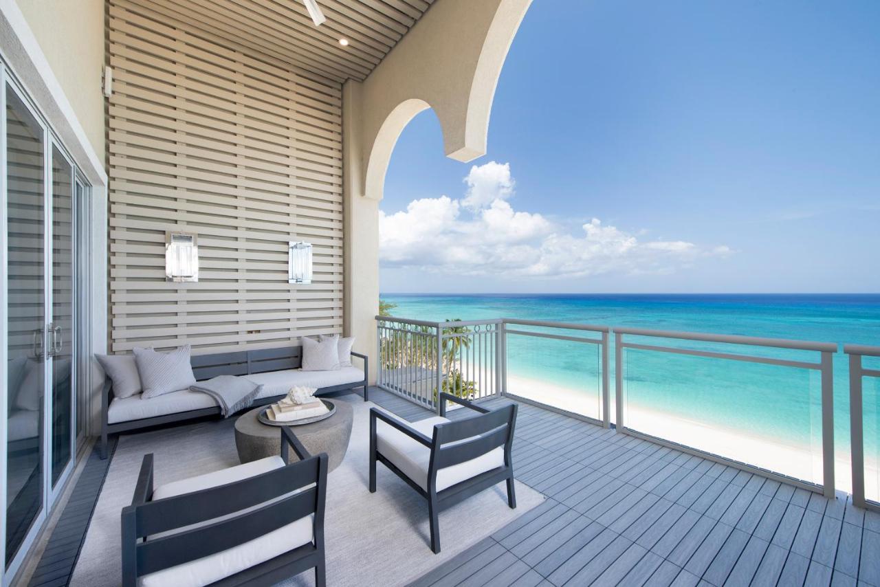 Aparthotel Club Se7en At Beachcomber George Town